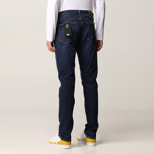 EMPORIO ARMANI 阿玛尼 男士棉质金属徽标休闲牛仔裤 蓝色 8N1J06 1G0LZ 0942 商品图1
