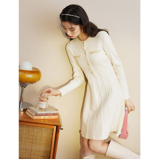 西遇气质温柔小香风连衣裙女新品收腰百搭裙子V2121867 商品图4