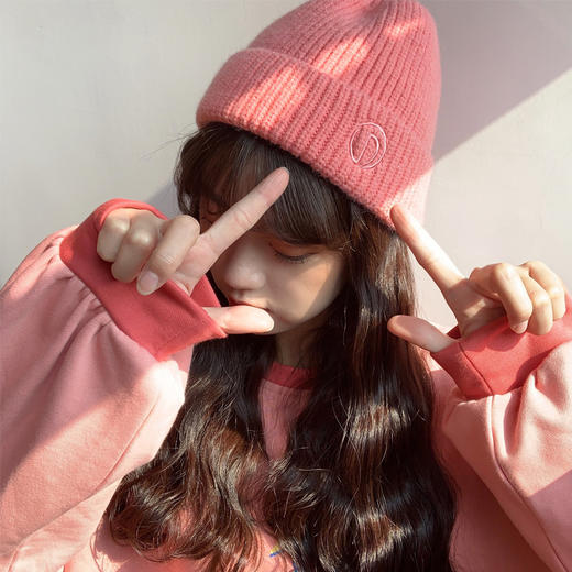 【超可爱！时尚百搭针织帽】韩国ins可爱糖果色针织帽冷帽 秋冬保暖简约百搭字母毛线帽子女-QQ 商品图1