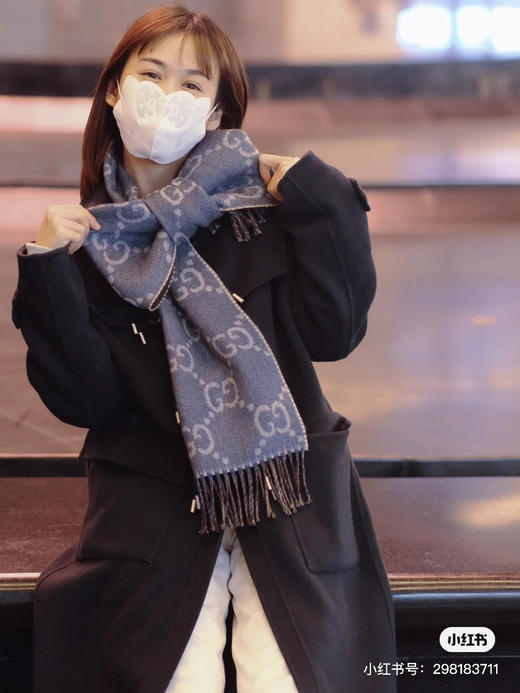 Gucci蓝色羊毛围巾 商品图1