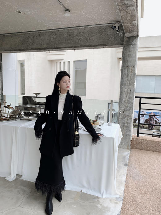 Read Nameless /100%全澳毛黑色鸵鸟毛 毛呢套装 商品图0