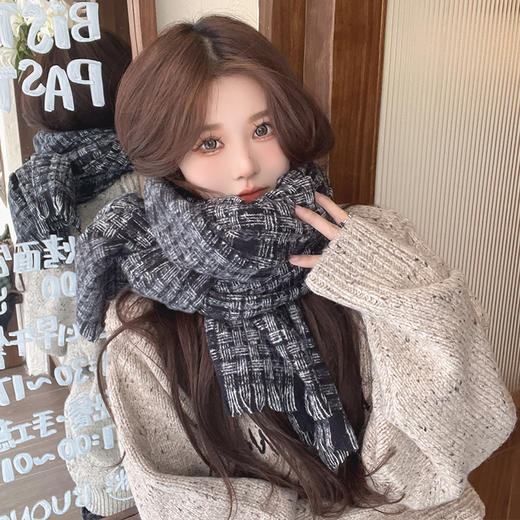 【围巾界的扛把子！火遍ins超百搭颜值围巾！】时尚新款韩版ins潮流千鸟格保暖围巾女披肩两用加厚流苏围脖 商品图3