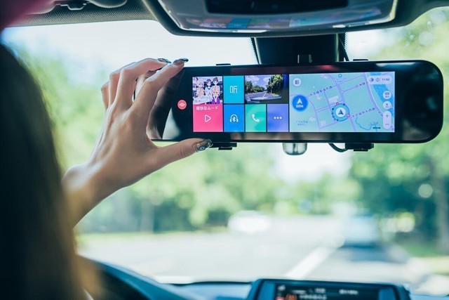 小镜子也有故事 后视镜的过去和现在