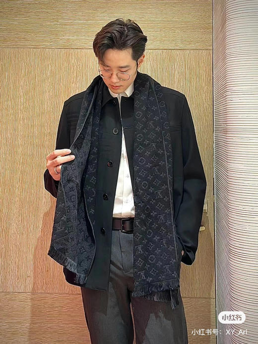 lv路易威登男款围巾-炭黑 商品图1