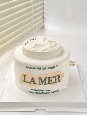 ”海蓝之谜“面霜蛋糕