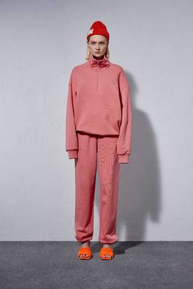 半开襟翻领拉链卫衣