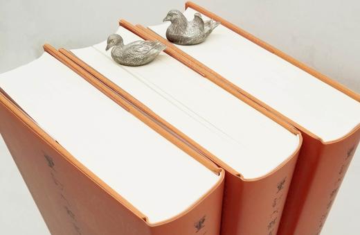 《重订六体书法大字典》，全三册，精装，16开，田其湜著，荣宝斋出版社2018年一版一印，3014页，重达7公斤，定价698元，售价228元。 商品图2