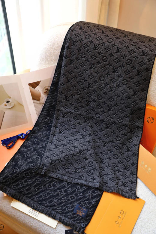 lv路易威登男款围巾-炭黑 商品图5