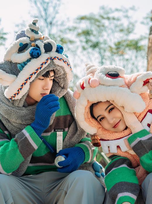 【1.21-2.6停发】芽小七手创秋冬款粉色醒狮加厚保暖防风可爱帽绒围巾女冬季围脖 商品图1