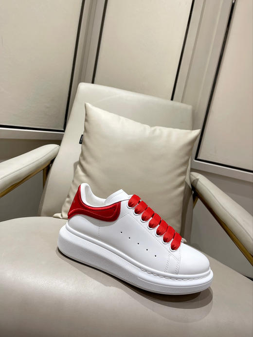 红色尾部电绣 商品图0