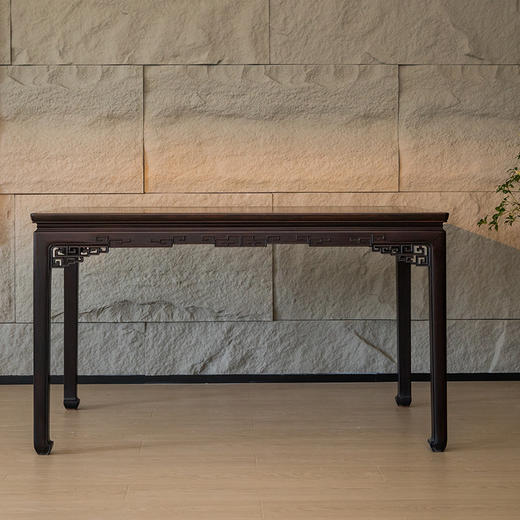 二十世纪 红木束腰马蹄腿回纹画桌 商品图0