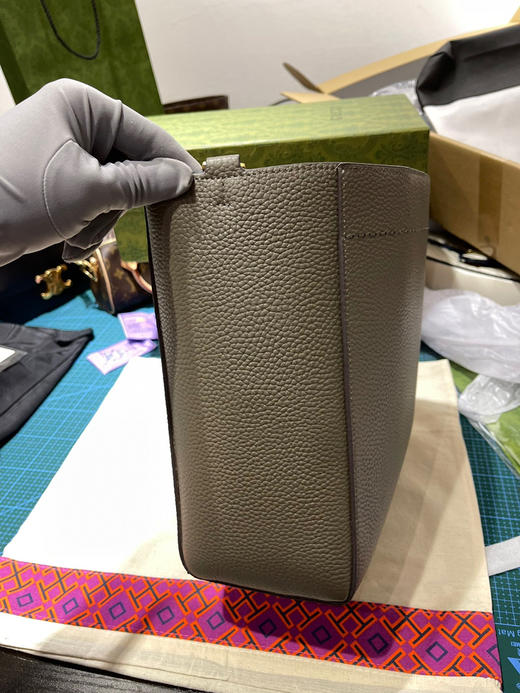 Tb的经典水桶包 商品图4