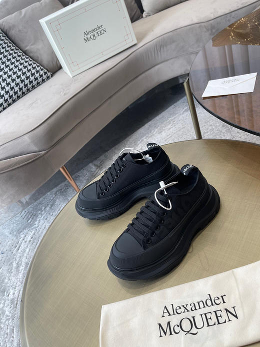 全黑低帮字母印花 商品图7