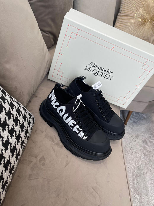 黑色低帮白字母印花帆布 商品图1