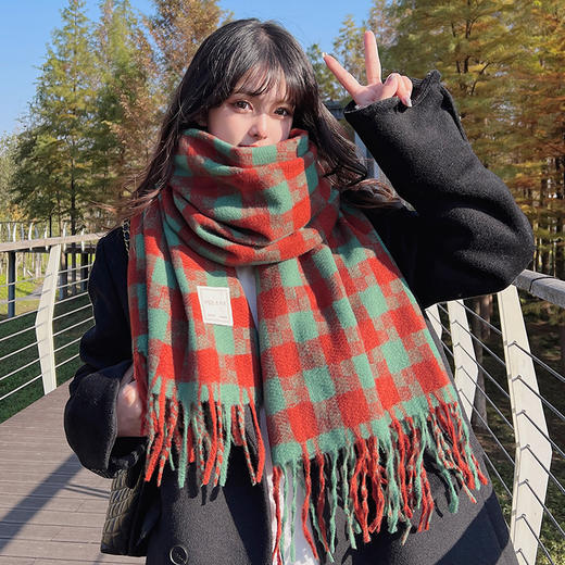 2022新款黑白大方格子加厚围巾女秋冬季韩版ins百搭流 秋冬季保暖披肩情侣款两用围脖 商品图5