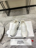 新款运动鞋-白色白尾 商品缩略图2