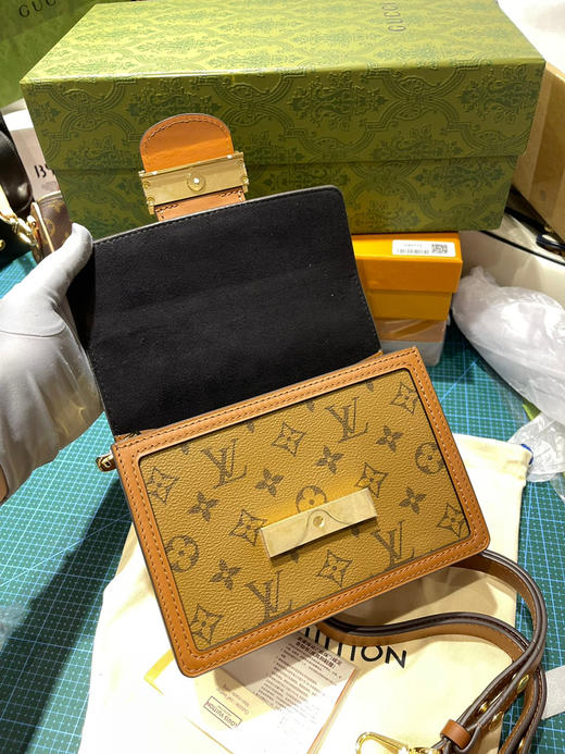 Lv 达芙妮 商品图7
