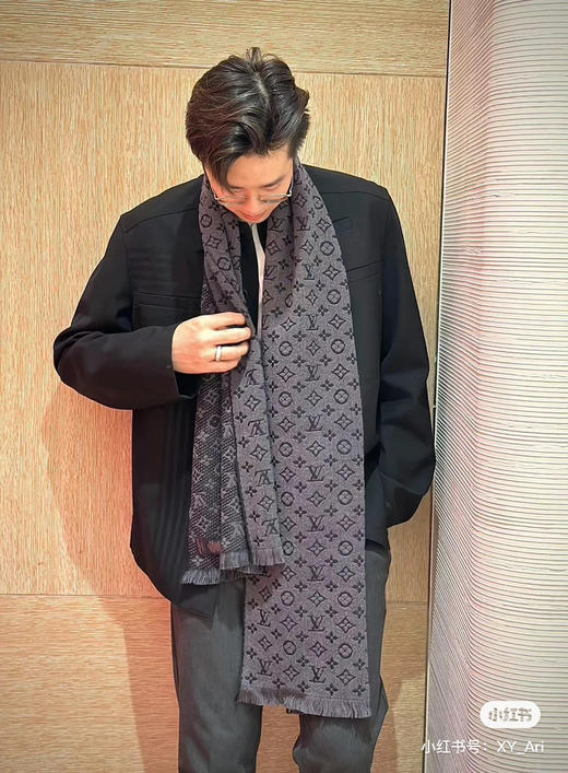 lv路易威登男款围巾-中灰 商品图0