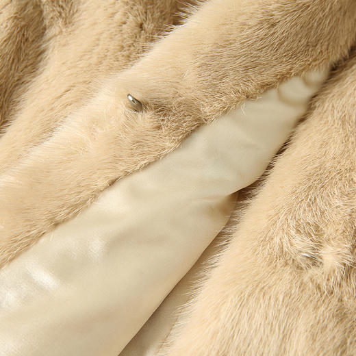 EITIE爱特爱冬季新款保暖短款皮草大衣女7293913 商品图6