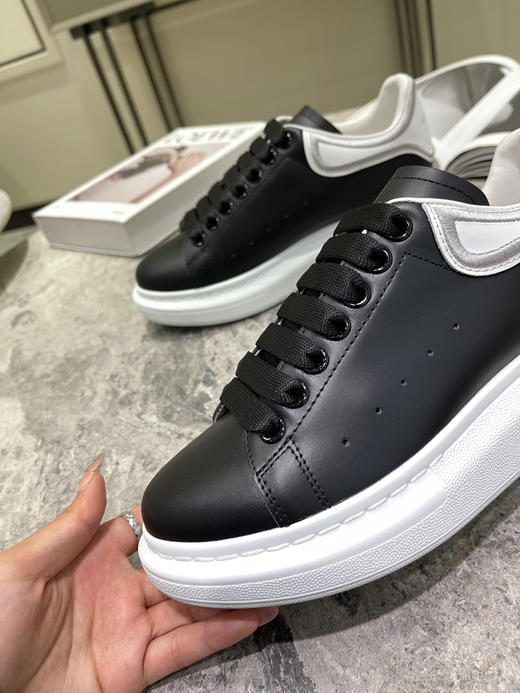 黑色鞋身尾部电绣 商品图2