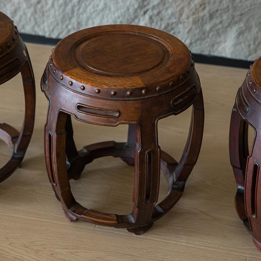 清 红木鱼门洞鼓凳（一套三只） 商品图1