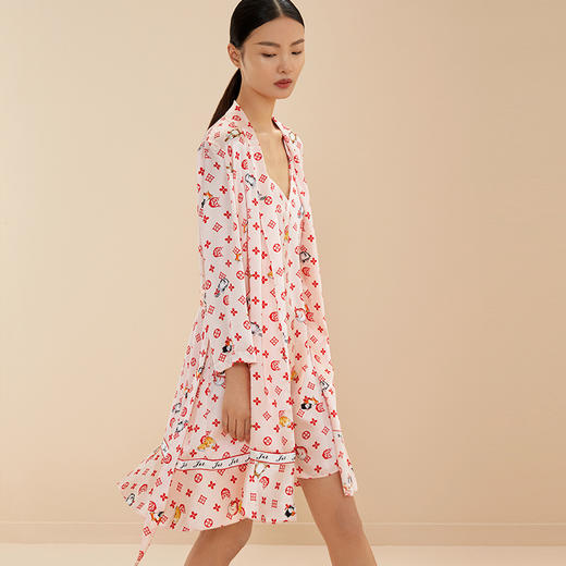 金三塔春夏新品 真丝动物印花睡袍 100%桑蚕丝可外穿睡衣女 YSFBA101 商品图1