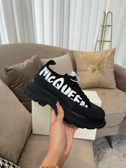 黑色低帮白字母印花帆布 商品图0