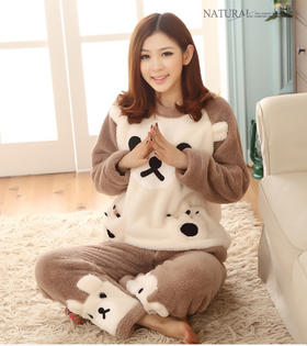 秋冬季珊瑚绒睡衣女 冬天加厚保暖法兰绒圆领卡通家居服长袖套装