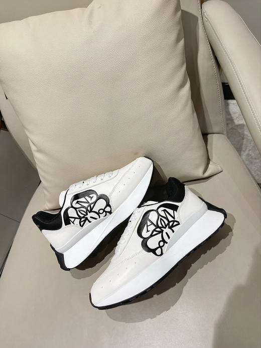 麦昆新款运动鞋-黑花黑尾 商品图5