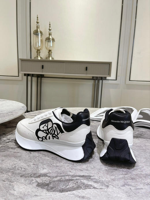 麦昆新款运动鞋-黑花黑尾 商品图6