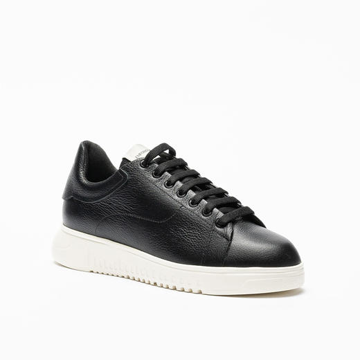 EMPORIO ARMANI 阿玛尼 男士皮革徽标压花系带休闲运动鞋 黑色 X4X264 XF532 00002 商品图1