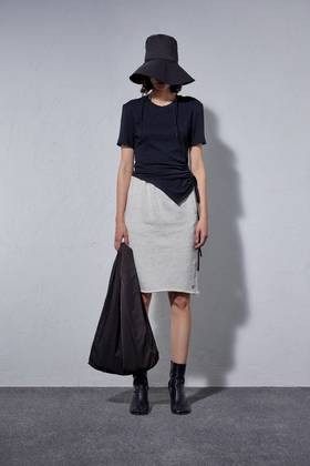 修身卫衣半身裙