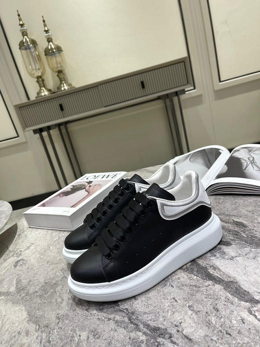 黑色鞋身尾部电绣 商品图6