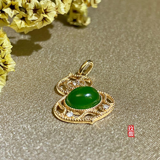 18K玫瑰金和田玉（碧玉）镶钻吊坠-葫芦 /蛋面6*8mm/苹果绿 商品图4