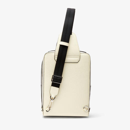 V-LINE 单肩包 商品图4