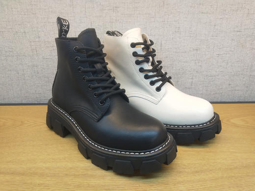 2021秋季豪行新款舒适女靴213X41017时尚厚底马丁单靴系带短筒靴 商品图3