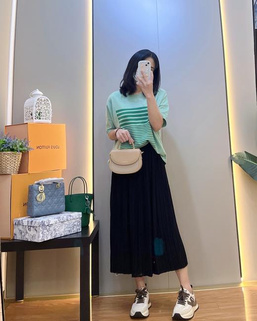 女毛织上衣13254 商品图3