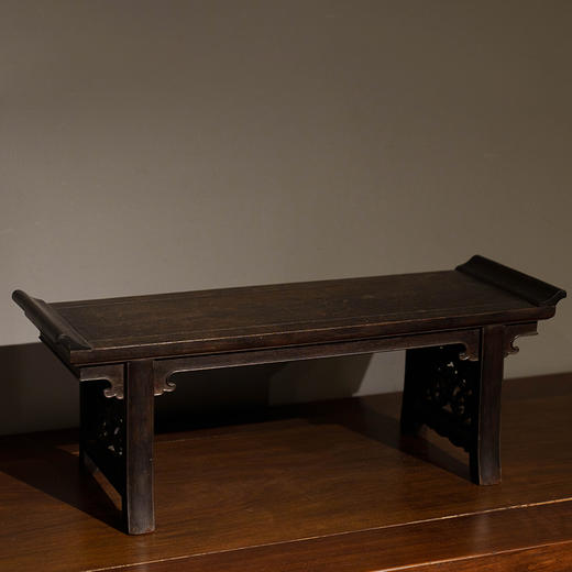 清中期 紫檀夹头榫透雕龙纹翘头案中案摆件 商品图1