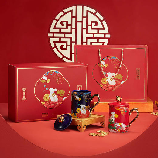 共禾京品周大福联名兔年生肖马克杯中国风情侣创意带盖茶杯礼盒装 商品图1