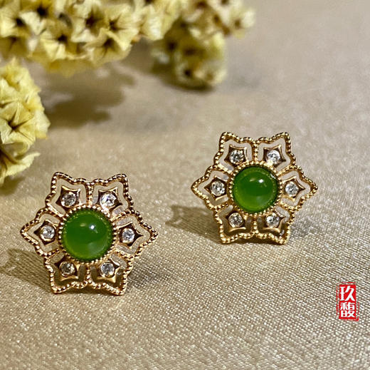 18K玫瑰金和田玉（碧玉）镶钻耳钉--六瓣花 /半珠直径5mm/苹果绿 商品图2