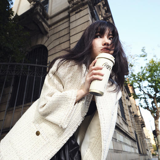 GE-CK22AW-B15-1-可口可乐联名款闪耀保温杯（奶霜白） 商品图3