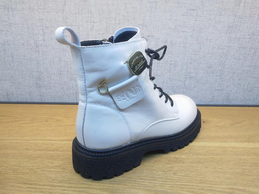 2021秋季新款豪行真皮舒适休闲女鞋213X62889平底系带时尚马丁靴 商品图7