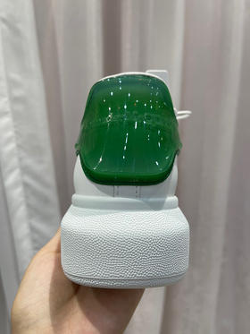 绿色果冻尾