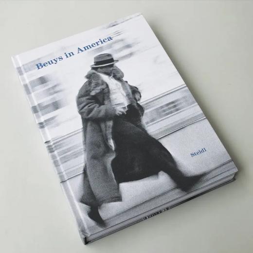 【现货】Joseph Beuys: Beuys in America | 约瑟夫·博伊斯：在美国 摄影集 商品图0