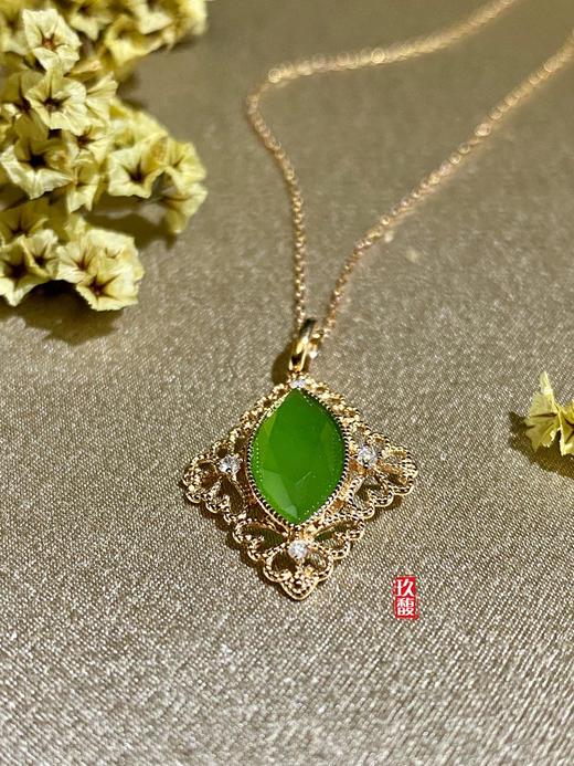 18K玫瑰金和田玉（碧玉）镶钻吊坠-锦绣/八面切割马眼6*12mm/苹果绿 商品图3