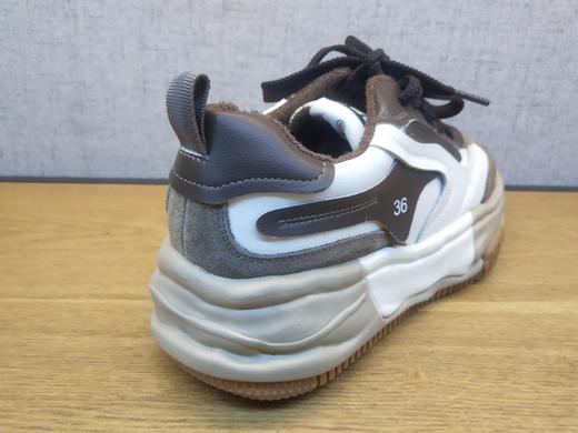 豪行新款2021秋冬时尚休闲运动鞋女单鞋21362091时尚潮流女松糕鞋 商品图6