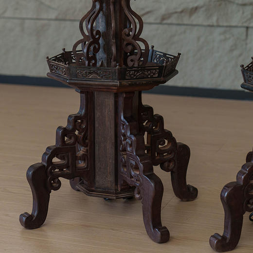 二十世纪 红木独柱八角灯台（一对） 商品图3