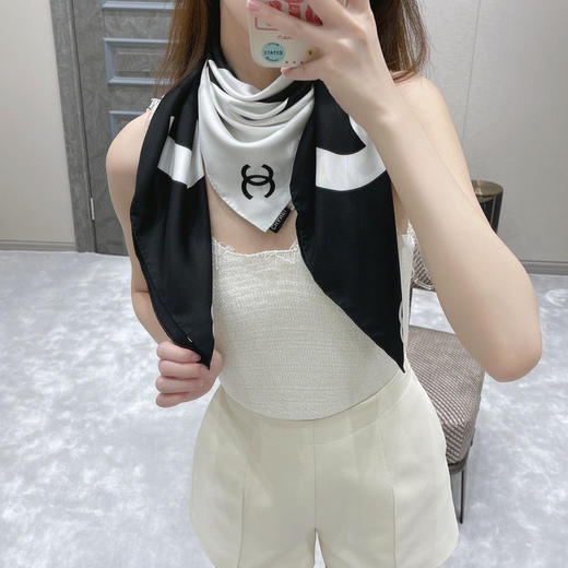 香奶经典中的经典 超美的丝巾。独家保真。
意想不到的无敌好价格！ 商品图9