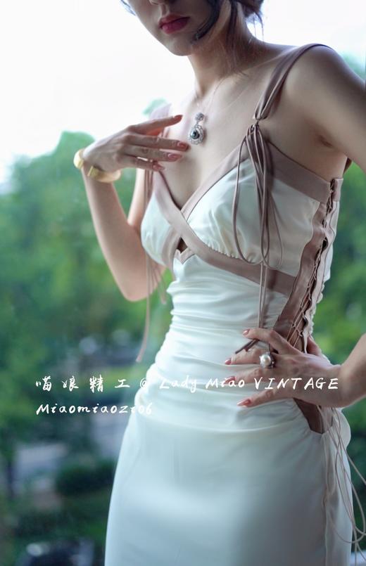 1303#【复团】喵娘精工丨定制《暮色之花》复古VTG抽绳收腰褶皱吊带缎面连衣裙 商品图12