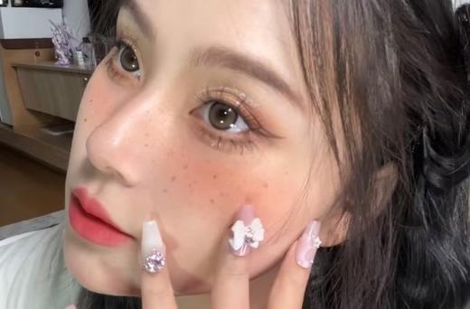 Utoocon月抛 焦糖小丸子 14.2mm  有同款日抛年抛 一盒不同度数写在备注里就好啦 商品图8